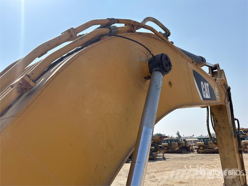CAT 336D Tracked Excavator Roomikekskavaatorid