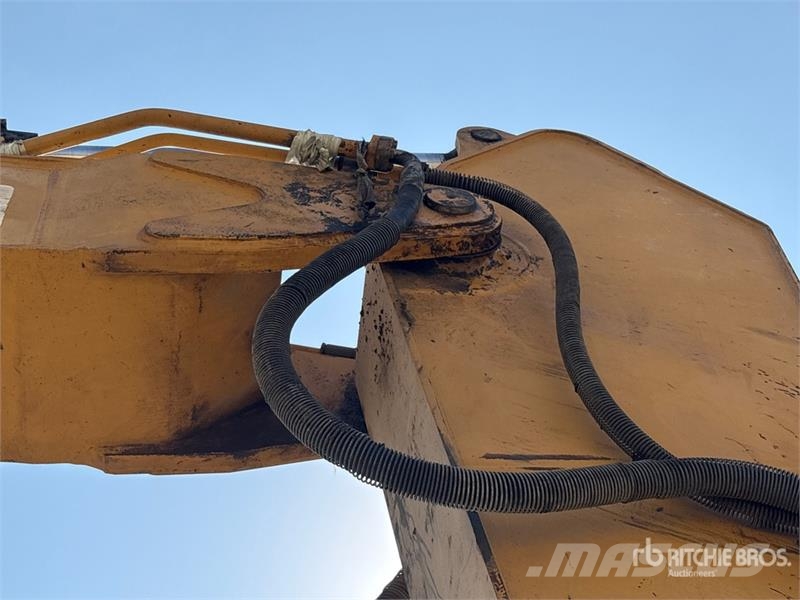 CAT 336D Tracked Excavator Roomikekskavaatorid