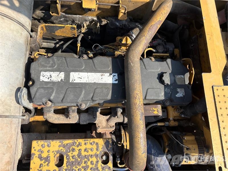 CAT 336DL Tracked Excavator حفارات زحافة