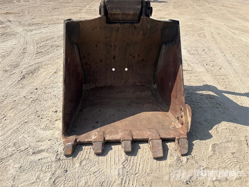 CAT 336DL Tracked Excavator حفارات زحافة