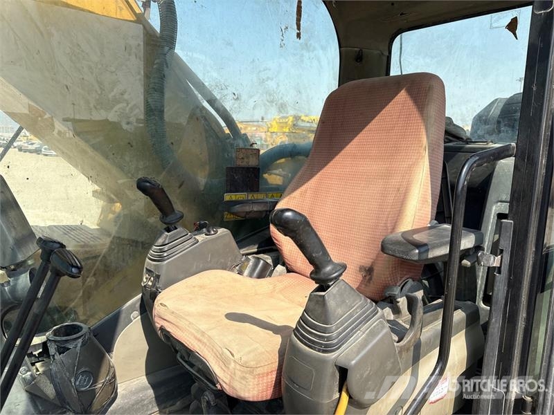 CAT 336DL Tracked Excavator حفارات زحافة
