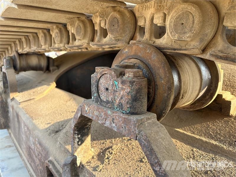 CAT 340D2L Tracked Excavator حفارات زحافة