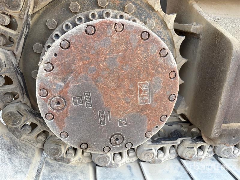 CAT 340D2L Tracked Excavator حفارات زحافة