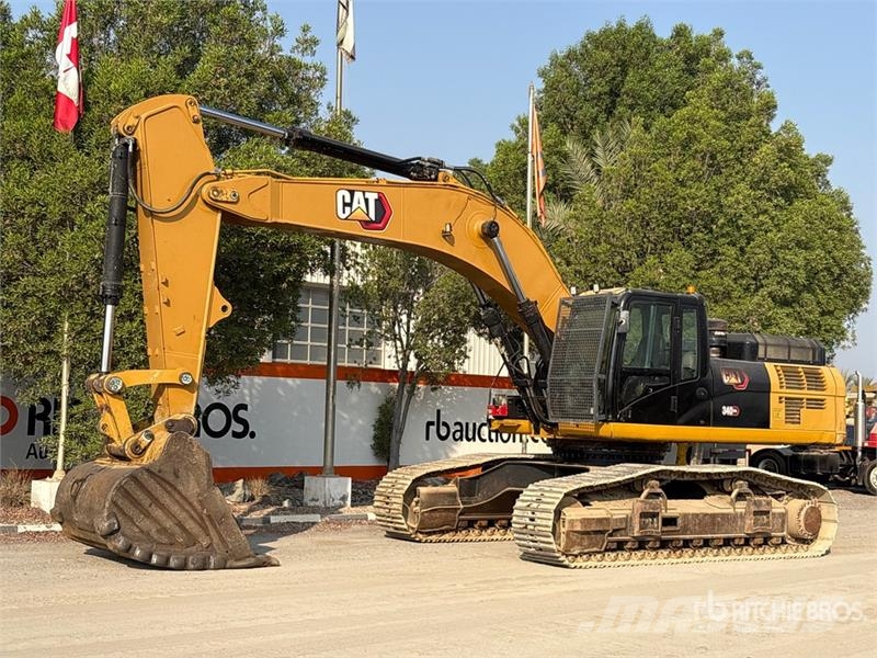 CAT 340D2L Tracked Excavator حفارات زحافة