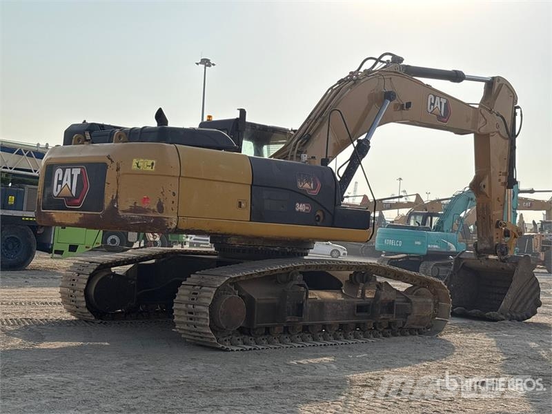 CAT 340D2L Tracked Excavator حفارات زحافة