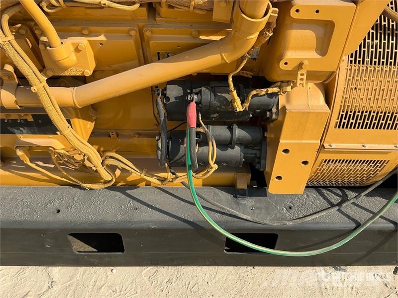 CAT 3516B 2000 kVA Skid-Mounted Generator Set مولدات ديزل