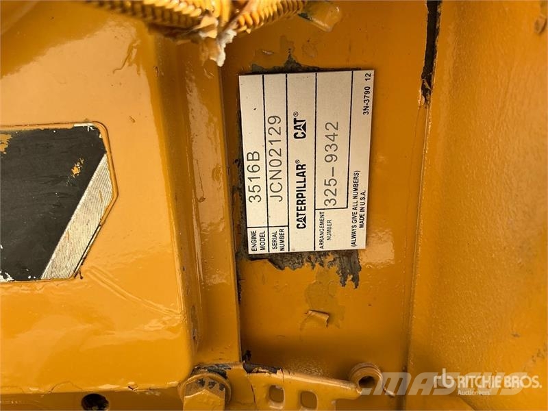 CAT 3516B 2000 kVA Skid-Mounted Generator Set مولدات ديزل
