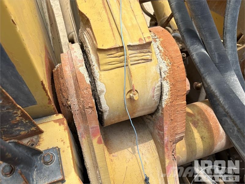 CAT 385B Tracked Excavator حفارات زحافة