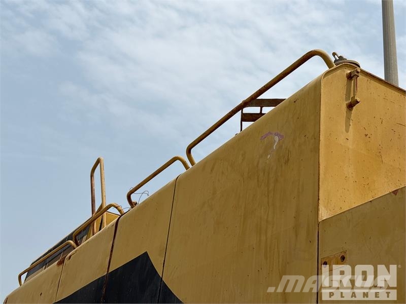 CAT 385B Tracked Excavator حفارات زحافة