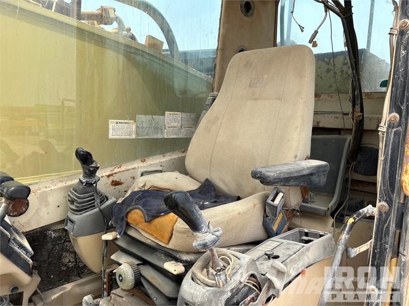 CAT 385B Tracked Excavator حفارات زحافة