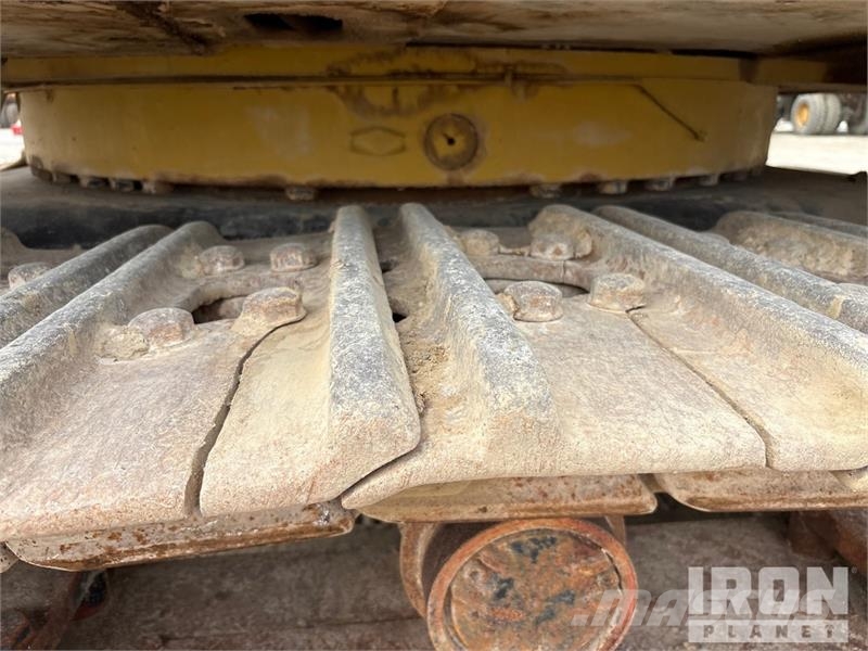 CAT 385B Tracked Excavator حفارات زحافة