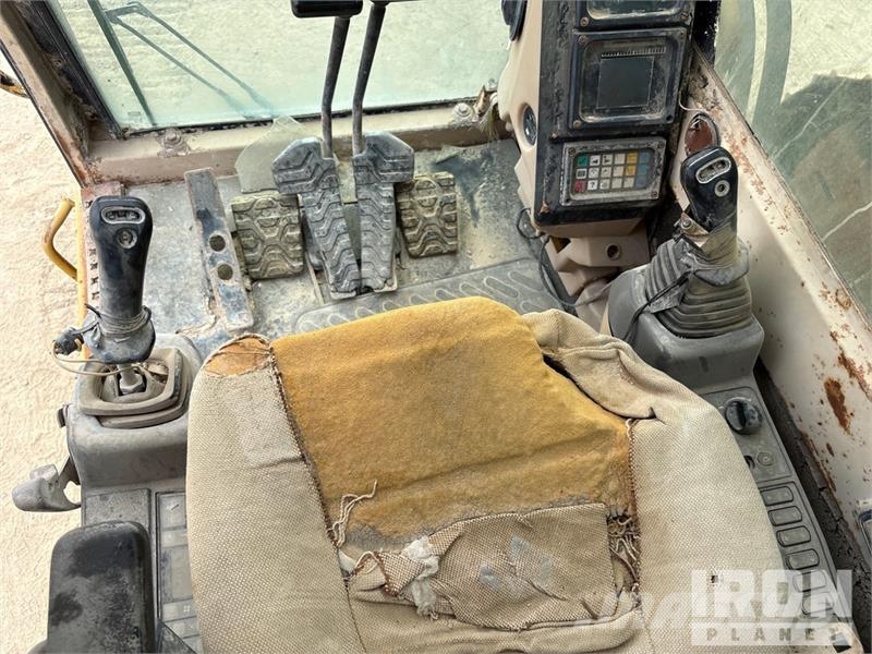 CAT 385B Tracked Excavator حفارات زحافة