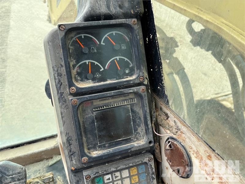 CAT 385B Tracked Excavator حفارات زحافة