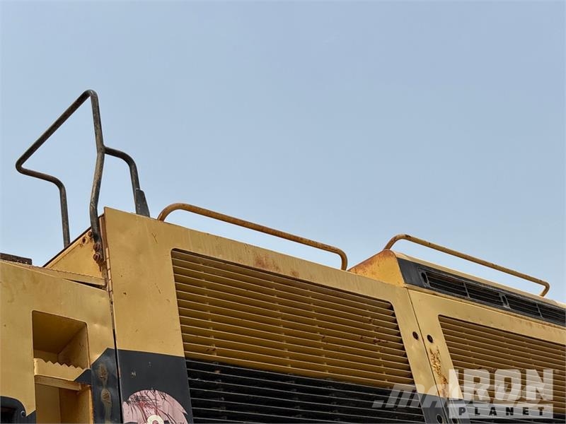 CAT 385B Tracked Excavator حفارات زحافة