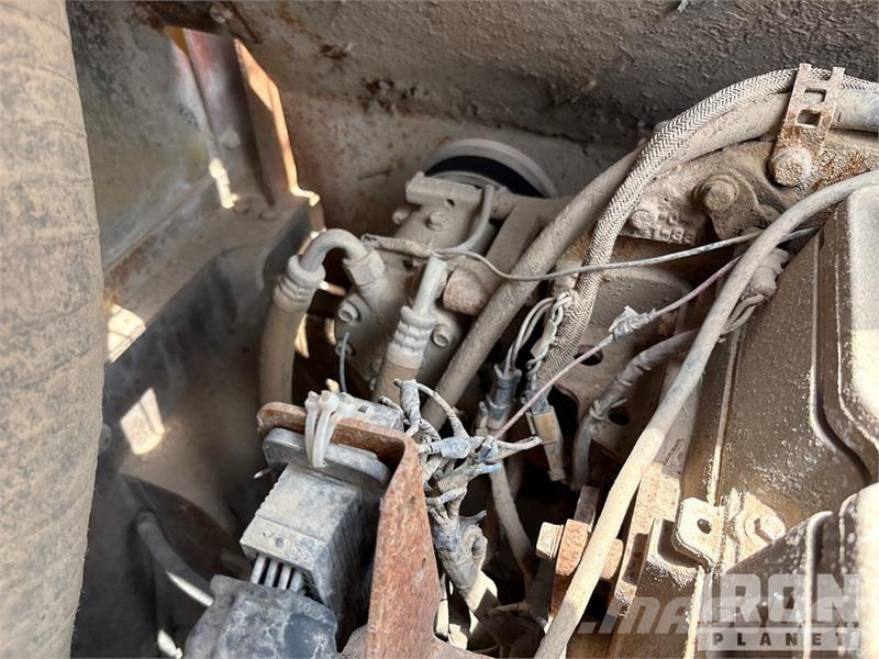 CAT 385B Tracked Excavator حفارات زحافة