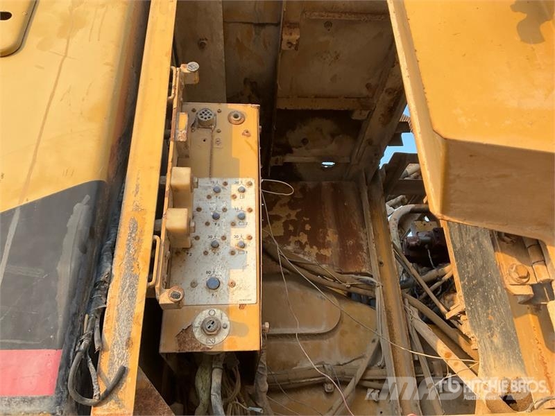 CAT 385B Tracked Excavator Escavatori cingolati