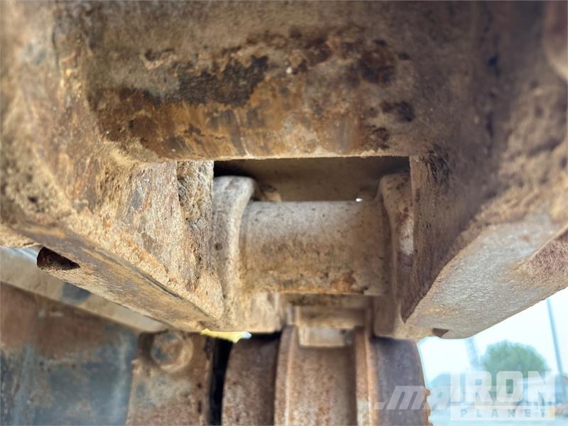 CAT 385B Tracked Excavator حفارات زحافة