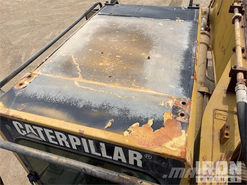 CAT 385B Tracked Excavator حفارات زحافة