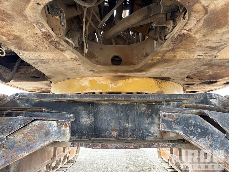 CAT 385B Tracked Excavator حفارات زحافة