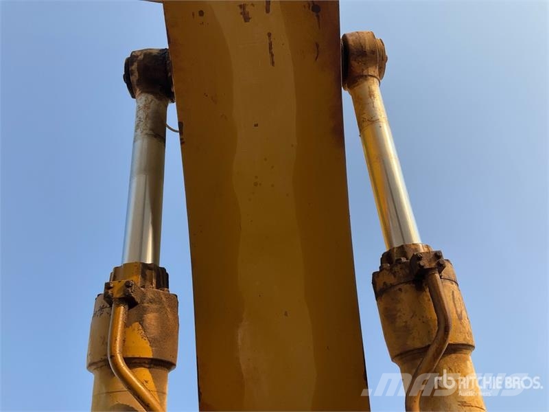 CAT 385B Tracked Excavator Escavatori cingolati
