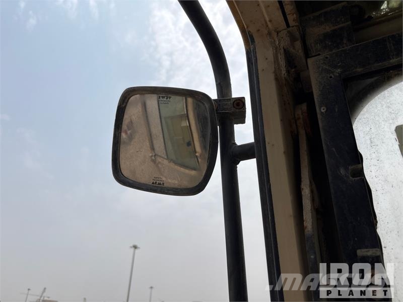 CAT 385B Tracked Excavator حفارات زحافة