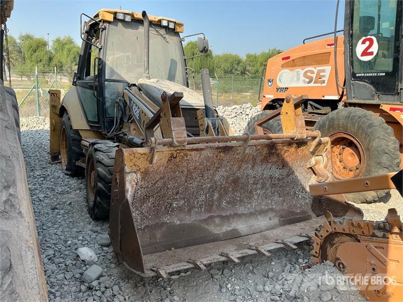 CAT 422E Ekskavaatorlaadurid