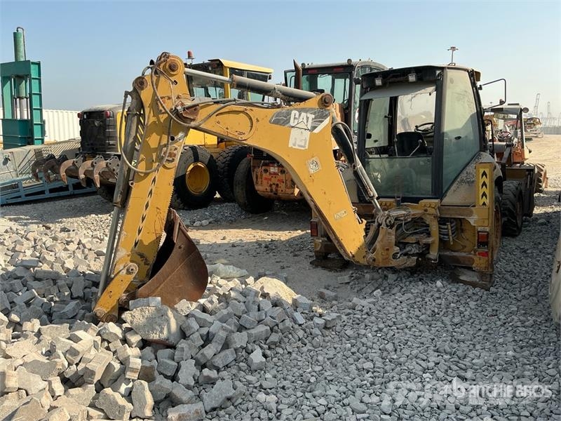 CAT 422E Ekskavaatorlaadurid