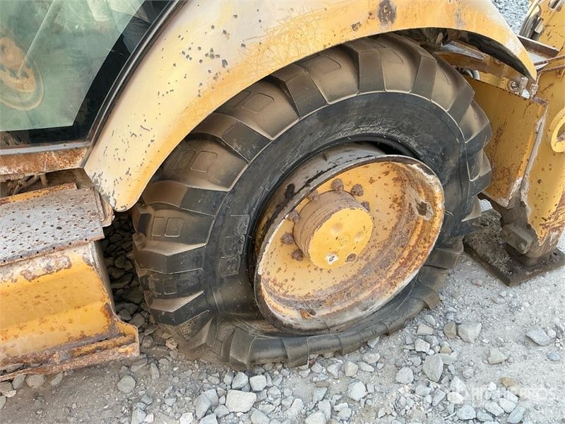 CAT 422E Ekskavaatorlaadurid