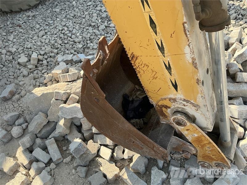 CAT 422E Ekskavaatorlaadurid