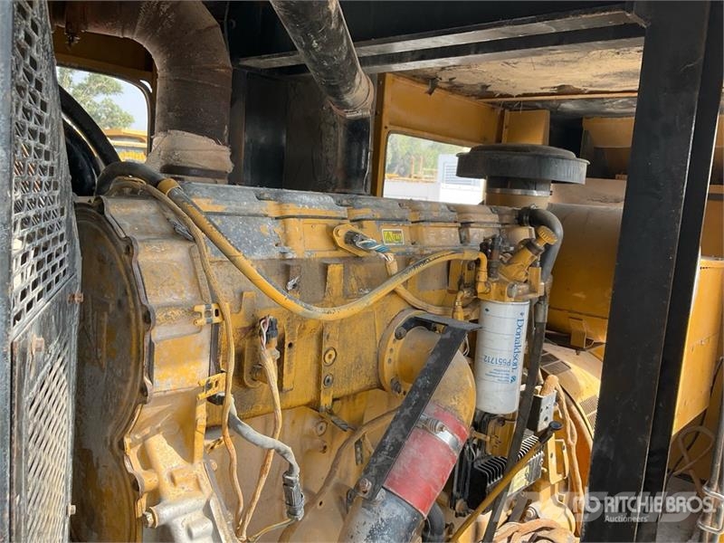 CAT 550 500 kVA Skid-Mounted Generator Set Agregaty prądotwórcze Diesla