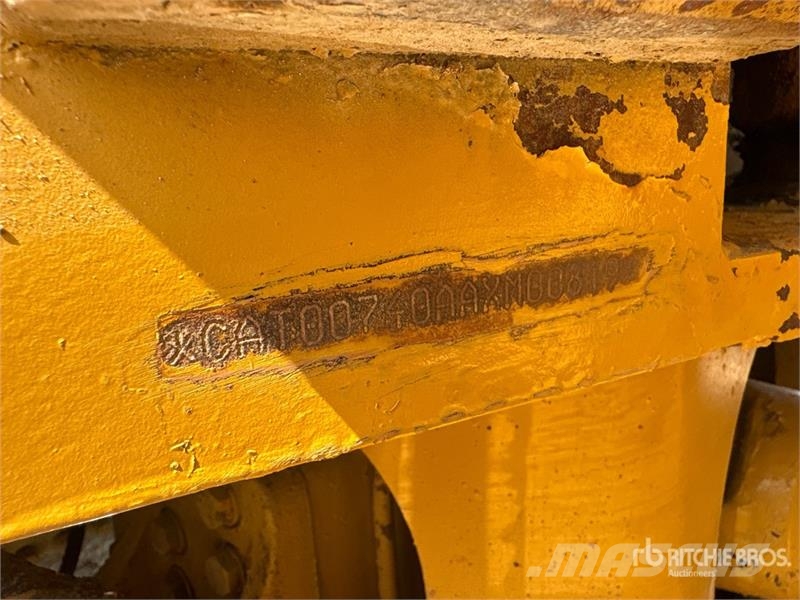 CAT 740 ساحبات مفصلية