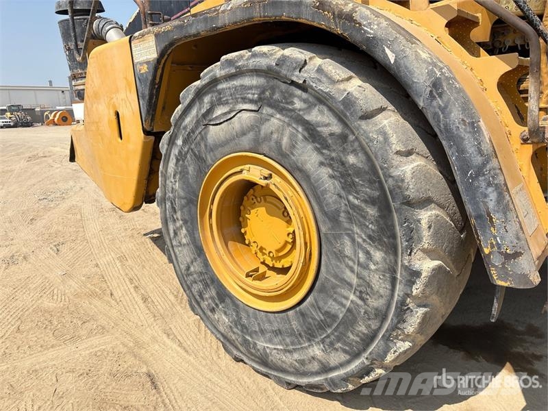 CAT 740 ساحبات مفصلية