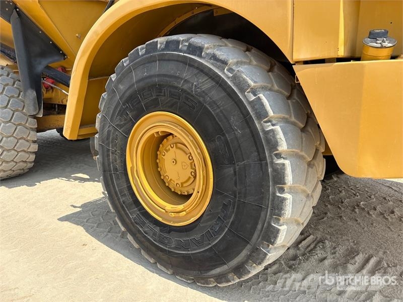 CAT 740B 연결식 홀러