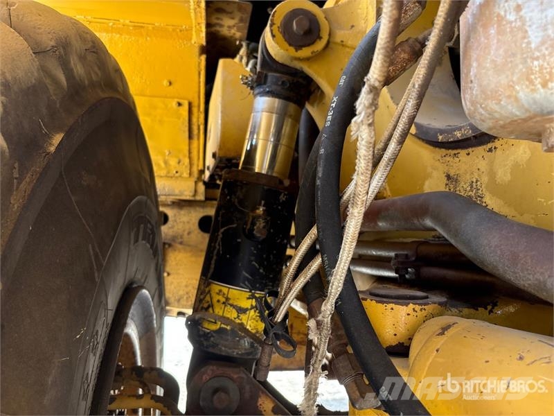 CAT 740B 연결식 홀러