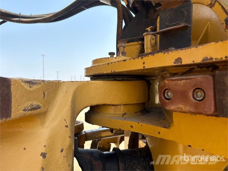 CAT 740B 연결식 홀러