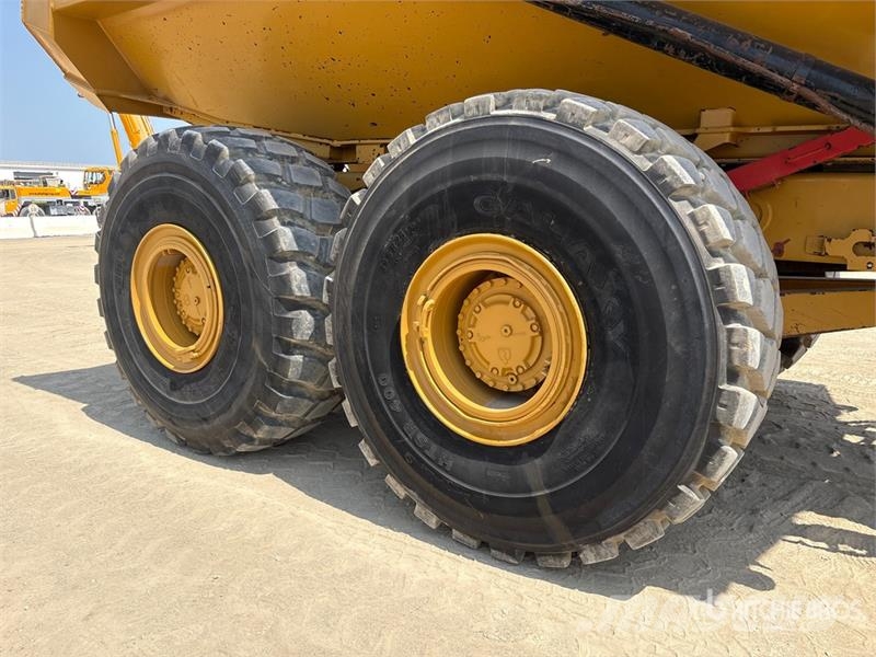 CAT 740B 연결식 홀러