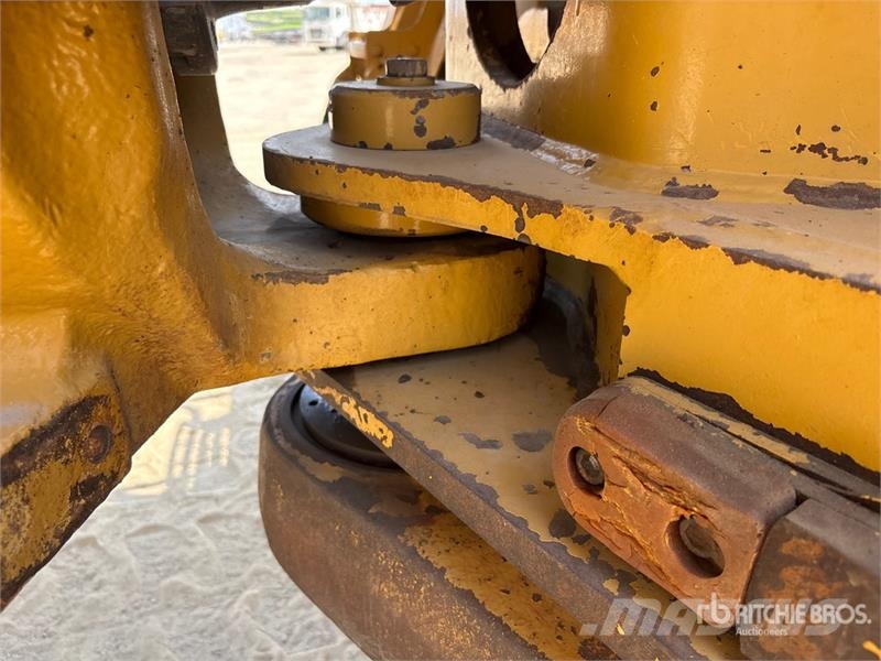 CAT 740B 연결식 홀러