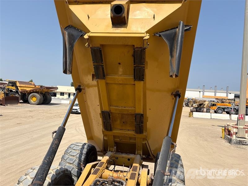 CAT 740B 연결식 홀러