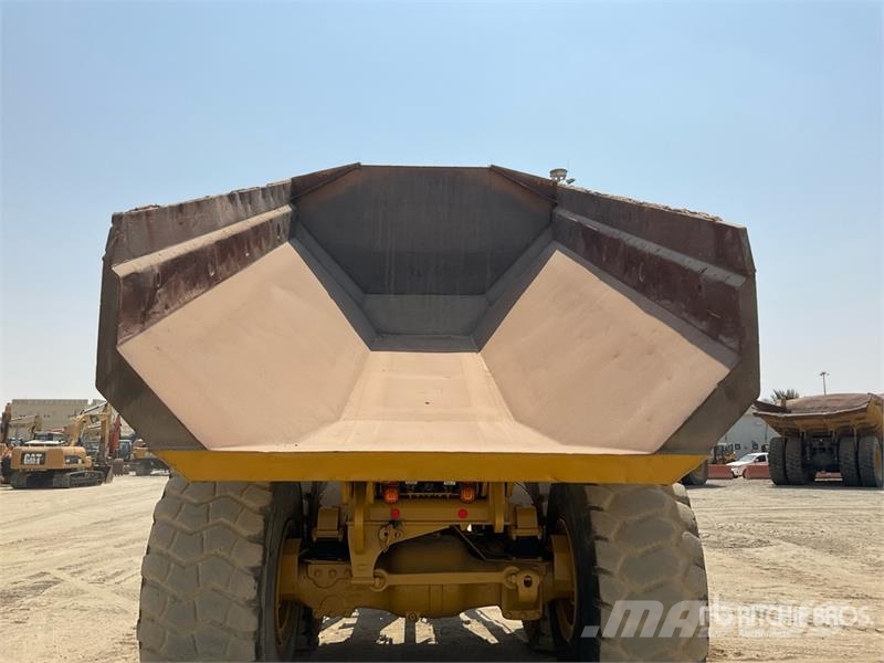 CAT 745C Dumper - Knickgelenk