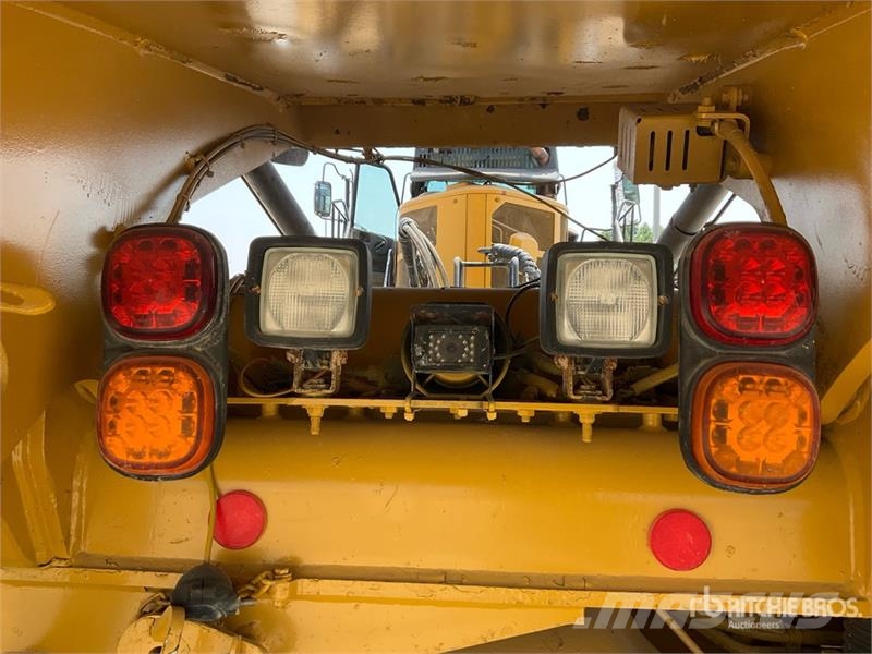 CAT 745C Dumper - Knickgelenk