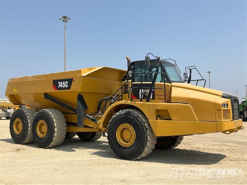 CAT 745C Dumper - Knickgelenk