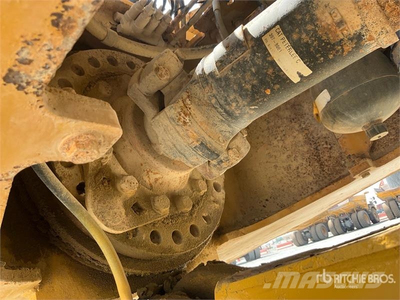 CAT 745C Dumper - Knickgelenk