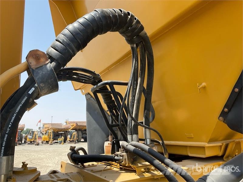 CAT 745C Dumper - Knickgelenk