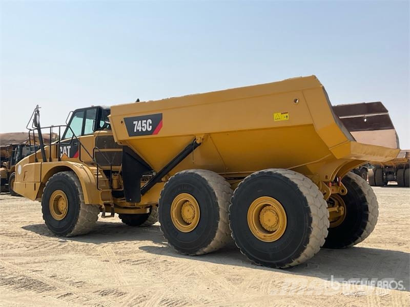 CAT 745C Dumper - Knickgelenk
