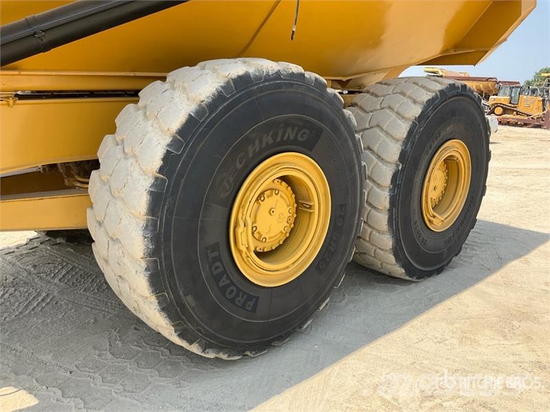 CAT 745C Dumper - Knickgelenk