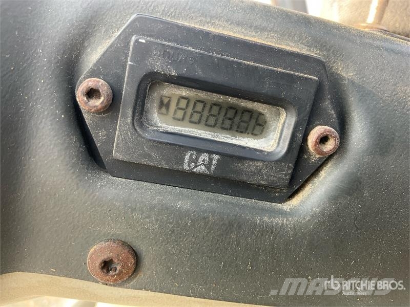 CAT 906 Φορτωτές με λάστιχα (Τροχοφόροι)