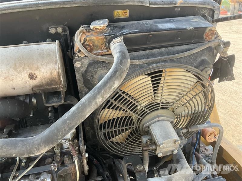CAT 906 Φορτωτές με λάστιχα (Τροχοφόροι)