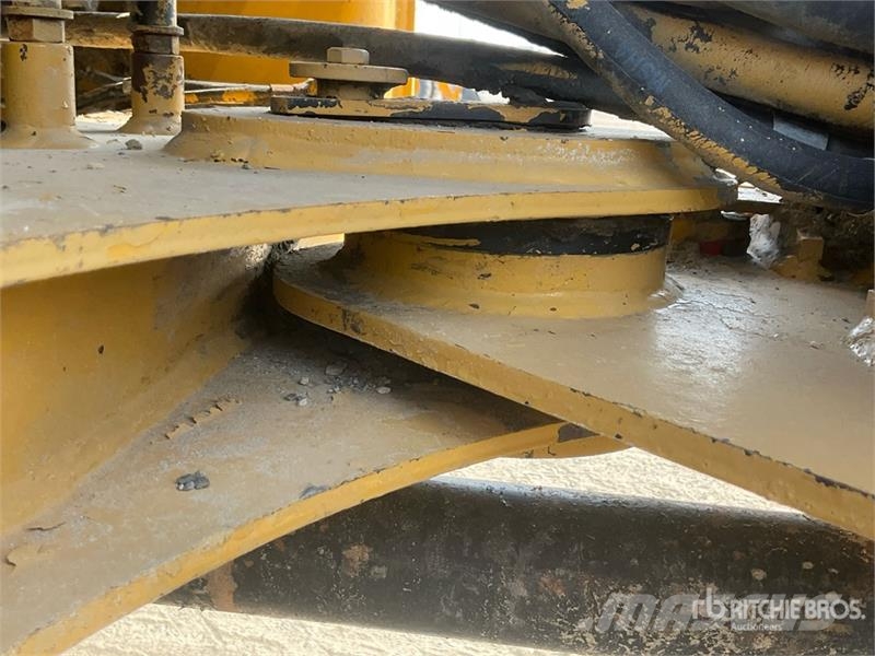 CAT 906 Φορτωτές με λάστιχα (Τροχοφόροι)