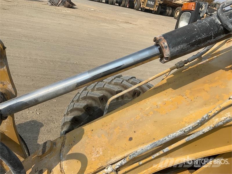 CAT 906 Φορτωτές με λάστιχα (Τροχοφόροι)