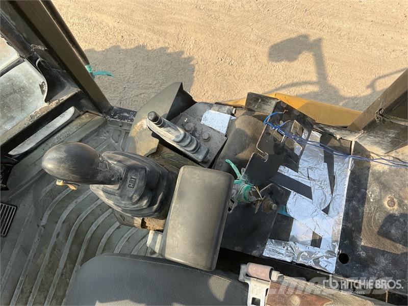 CAT 906 Φορτωτές με λάστιχα (Τροχοφόροι)
